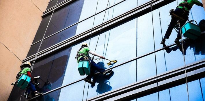 facade window cleaning